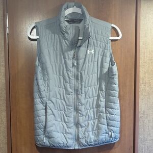 Under Armour Women's Light Gray Quilted Vest
